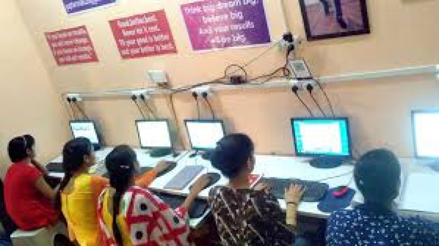 UNIQUE COMPUTER EDUCATION In Vadodara