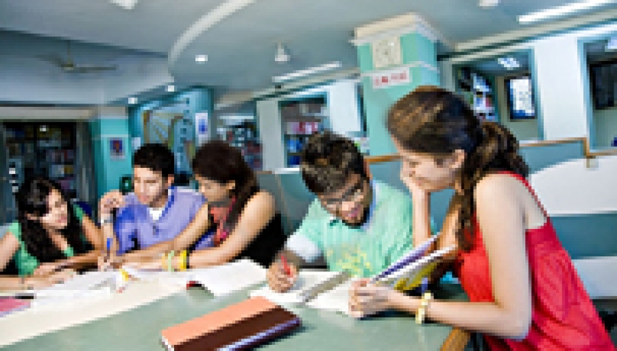 Xpozer Education Consultant