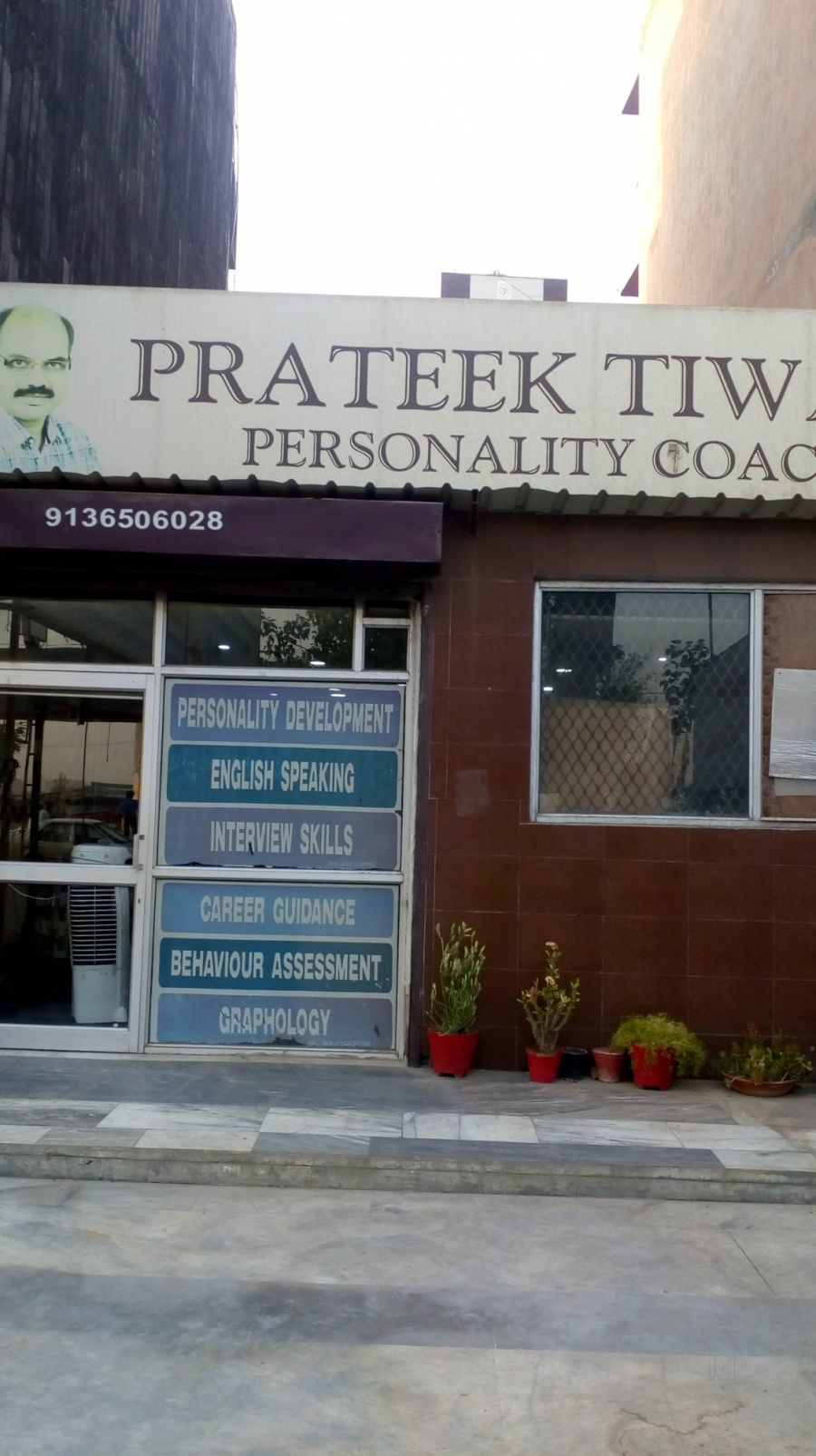 Prateek Tiwari Personality Classes
